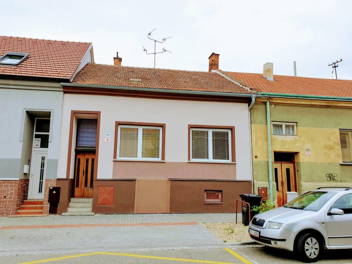 Apartament Cechovka Brzecław Zewnętrze zdjęcie